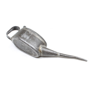 Image Title Old Oil Can