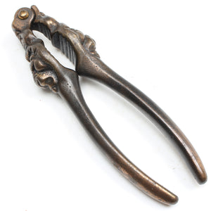 Old Crowned Lion Nutcrackers - OldTools.co.uk