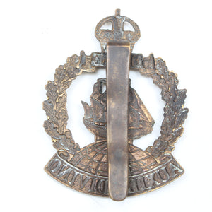 Old Royal Navy Drake Cap Badge