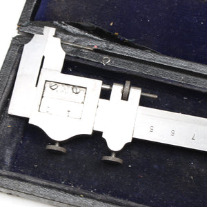 2x Old Brown & Sharpe Vernier Calipers – No 388, 572 (USA)