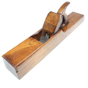 Old Wooden Fore Plane - 20" (Beech)