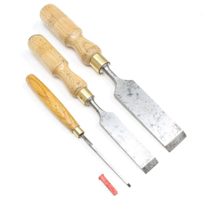 3x Old Woodwork Chisels - 1/8", 1", 1 1/2" (Ash)