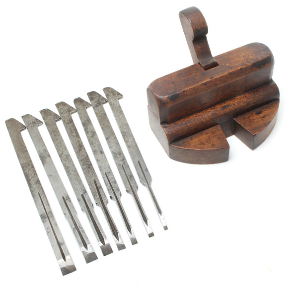 SOLD - Old Speight (Leeds) Wooden Router (Beech) – OldTools.co.uk