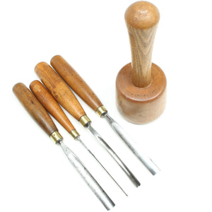 4x Old Wood-Carving Tools + Carvers Mallet (Beech) - OldTools.co.uk