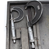 Moore and Wright Micrometers No. 965 & 996B - OldTools.co.uk