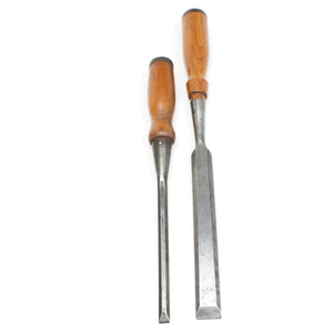2x Old Socket Paring Chisels – 9mm, 19mm (Ash, Beech) - OldTools.co.uk