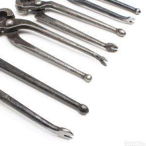 4x Old Pincers