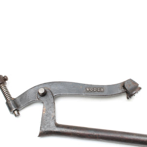Woden Holdfast Clamp