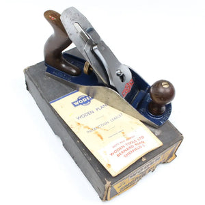 SOLD - Woden Smoothing Plane No. W4 (Beech) planes