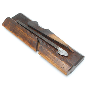 Wooden Moulding Plane - Vee / Parting (Beech)
