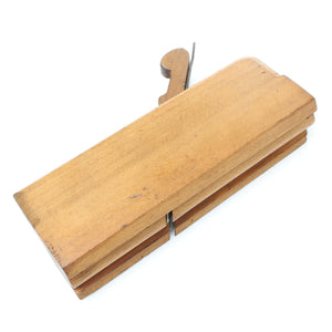 Old I Sym Wooden Quirk Ogee Plane