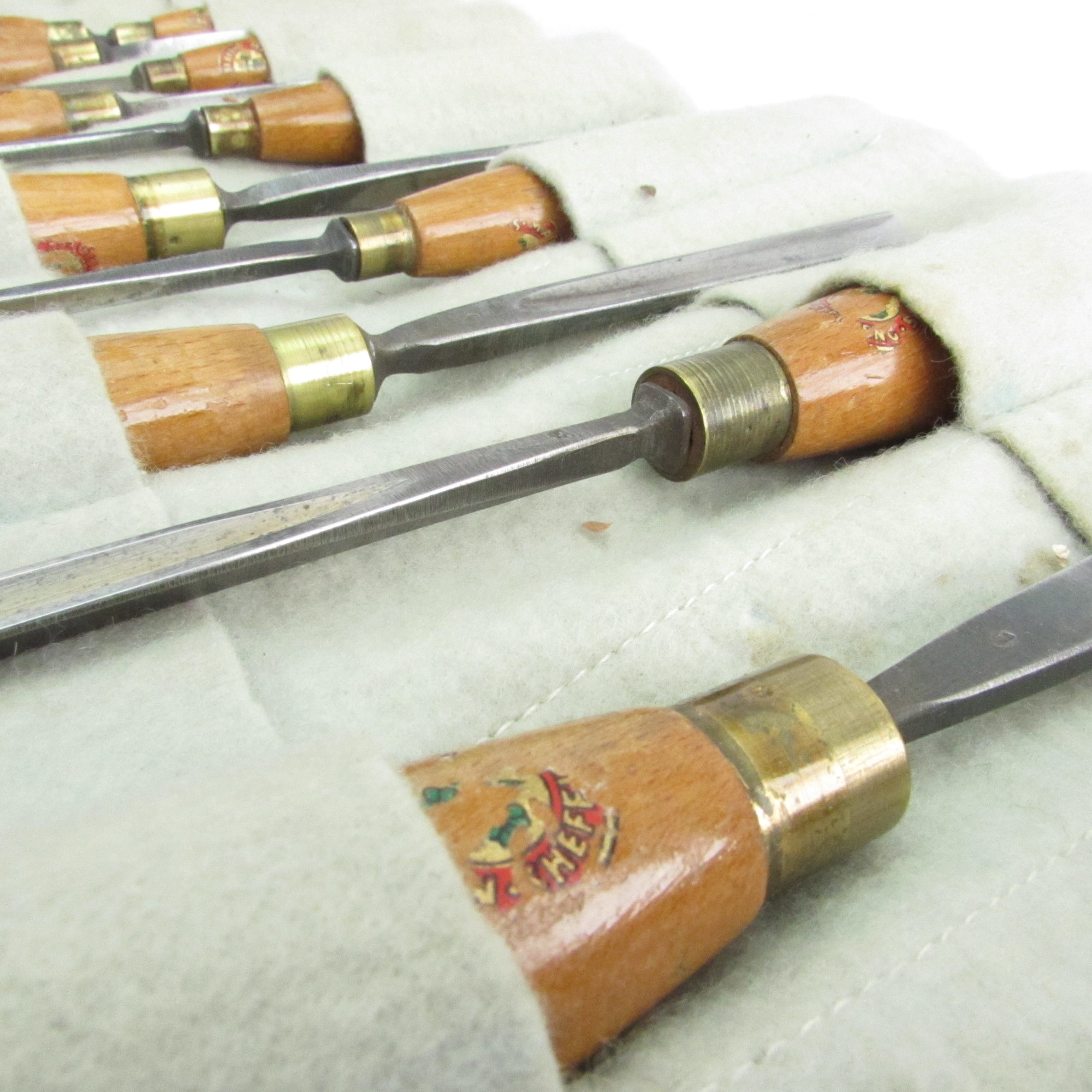 SOLD - 12x Wm Marples Carving Tools Set (Beech) – OldTools.co.uk