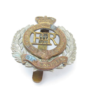 ERII Royal Engineers Cap Badge